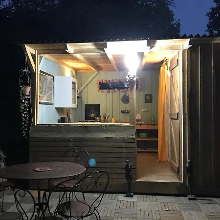 Le Petit Refuge Du Val D'emeraude 럭셔리텐트