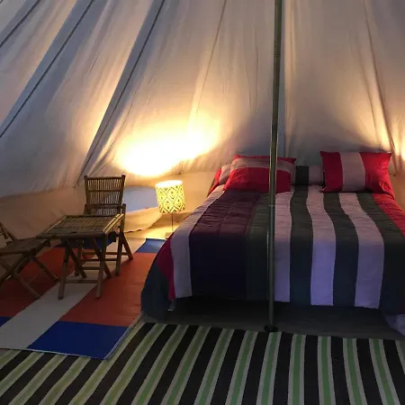 Luxury tent Le Petit Refuge Du Val D'emeraude